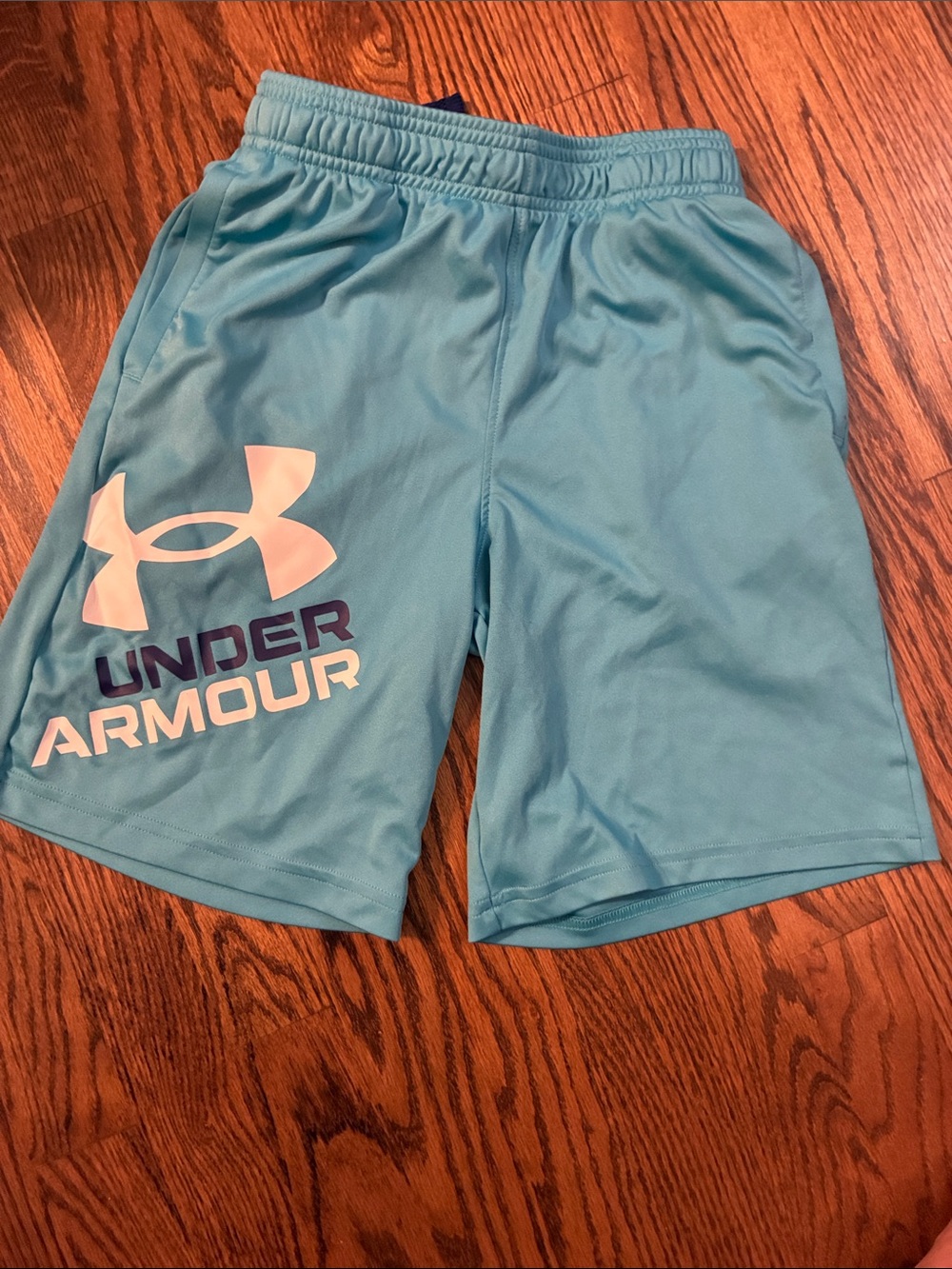 Under Armour Boys Size medium Aqua Athletic Shorts with White Navy Logo